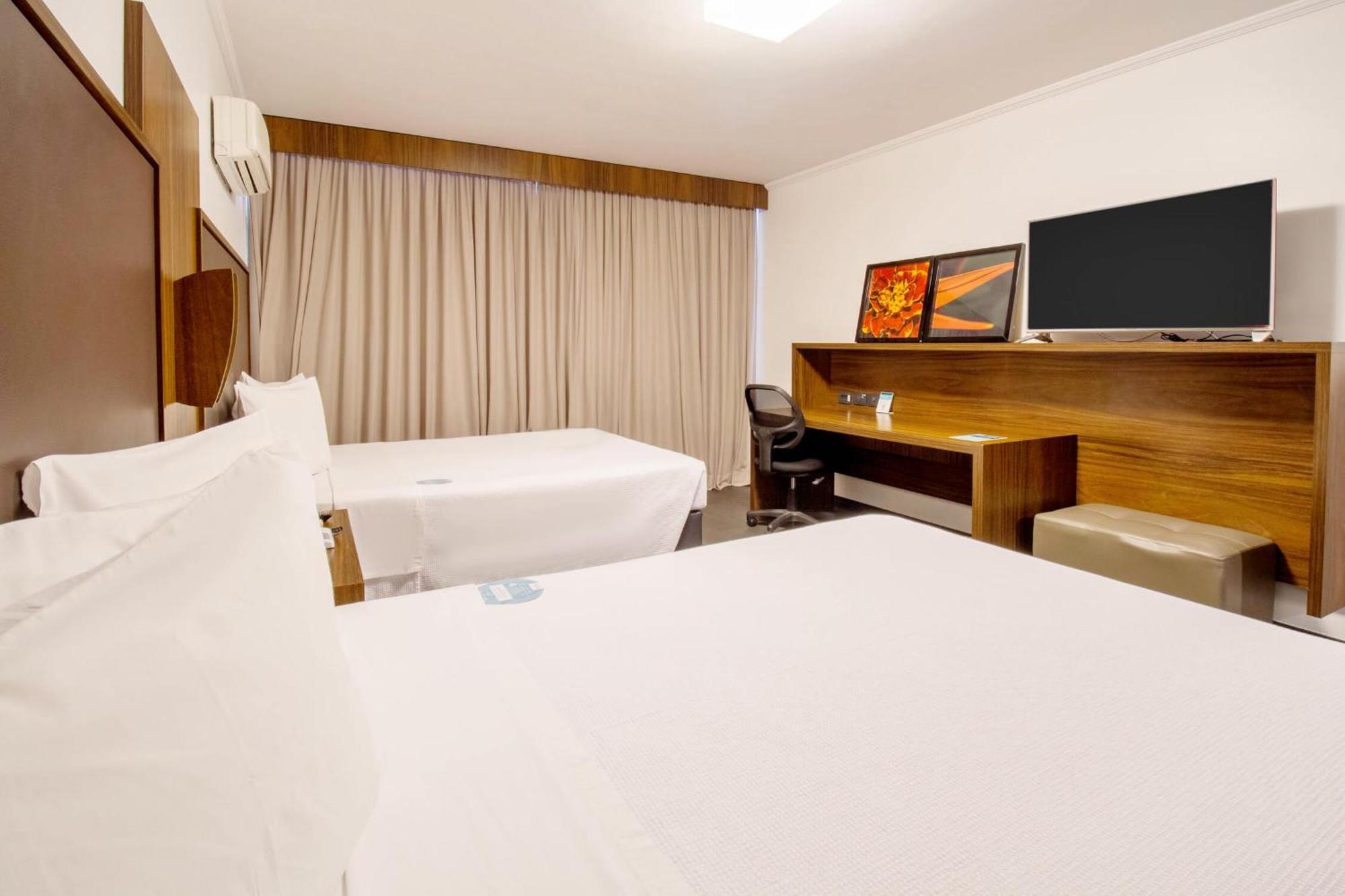 Hotel Deville Business マリンガ エクステリア 写真
