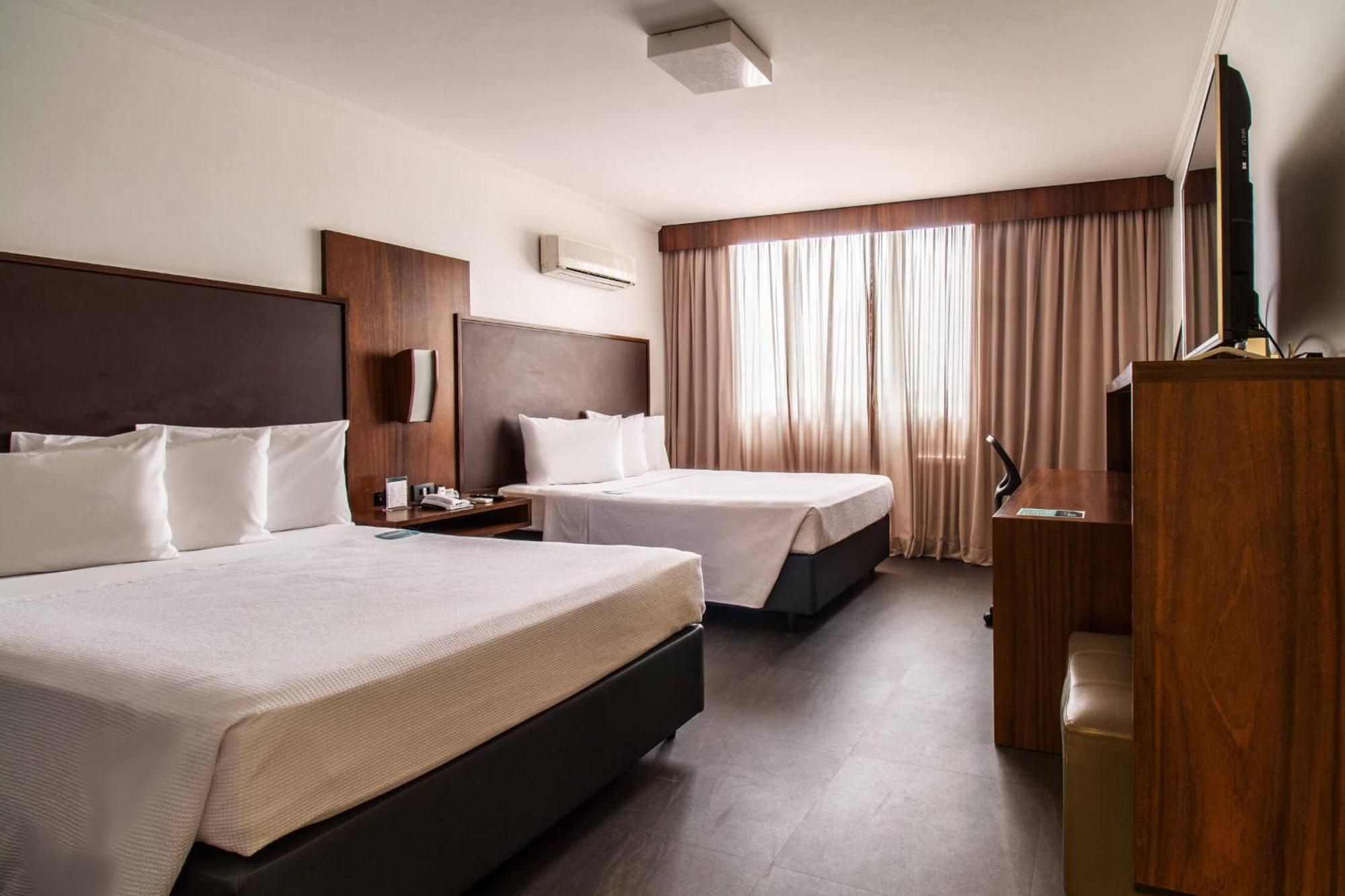 Hotel Deville Business マリンガ エクステリア 写真